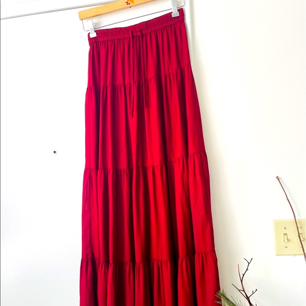 Bcbgmaxazria skirt xs ..no visible signs of worn